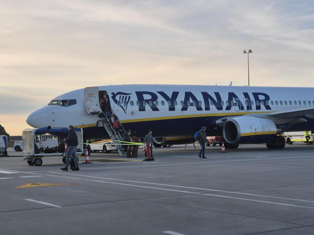 Ryanair, easyJet, TUI i Jet2 – duty free i bagaż podręczny. Te zasady mogą zaskoczyć